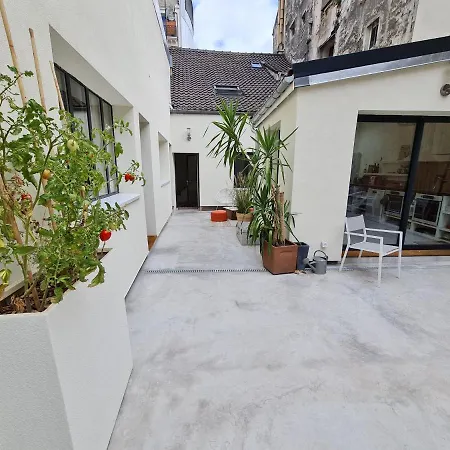 Le Saint Christophe - Mairie D'aubervilliers Ligne 12 Penzion